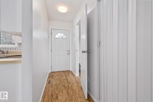 3119 144 Avenue, Edmonton, AB - Indoor Photo Showing Other Room
