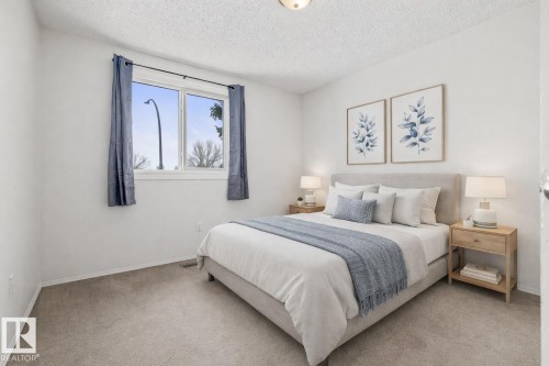 3119 144 Avenue, Edmonton, AB - Indoor Photo Showing Bedroom