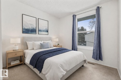 3119 144 Avenue, Edmonton, AB - Indoor Photo Showing Bedroom