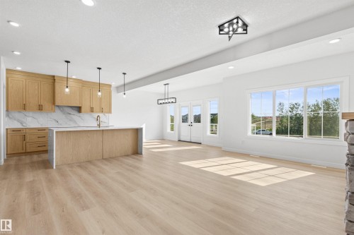 3331 Chickadee Drive, Edmonton, AB - Indoor Photo Showing Kitchen