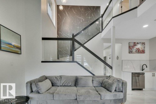 1232 Eaton Lane, Edmonton, AB - Indoor Photo Showing Other Room