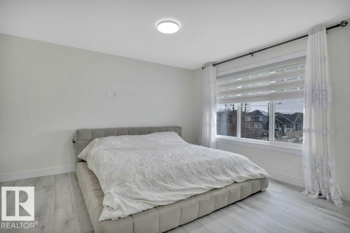 1232 Eaton Lane, Edmonton, AB - Indoor Photo Showing Bedroom