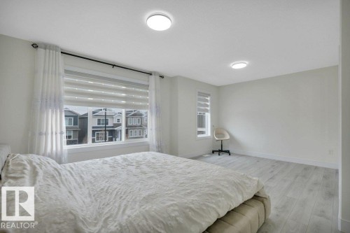1232 Eaton Lane, Edmonton, AB - Indoor Photo Showing Bedroom