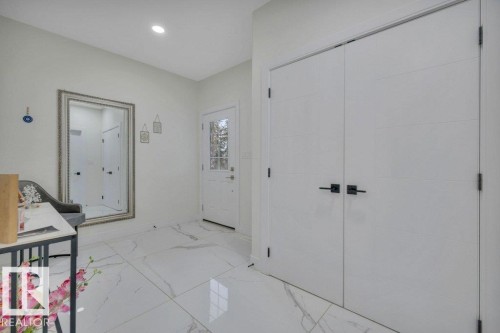 1232 Eaton Lane, Edmonton, AB - Indoor Photo Showing Other Room