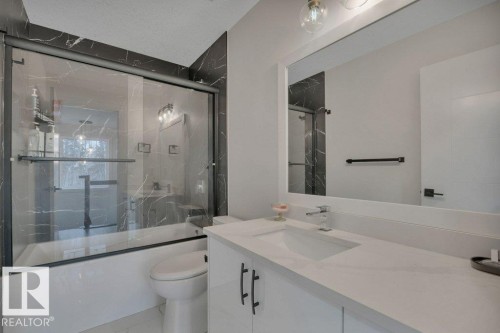 1232 Eaton Lane, Edmonton, AB - Indoor Photo Showing Bathroom