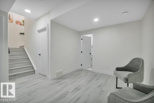 1232 Eaton Lane, Edmonton, AB - Indoor Photo Showing Other Room