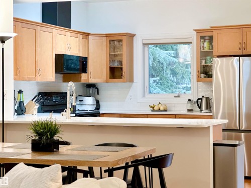41 903 Rutherford Road, Edmonton, AB - Indoor Photo Showing Kitchen