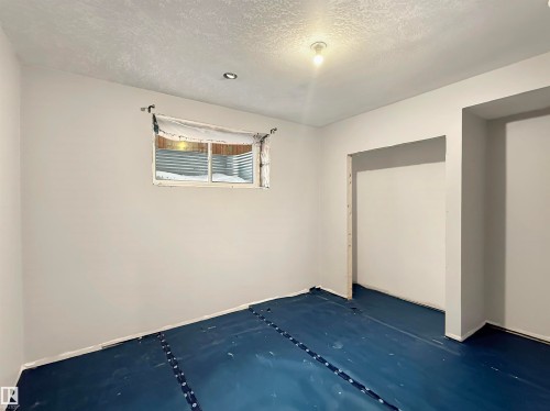1035 Berg Place, Leduc, AB - Indoor Photo Showing Other Room