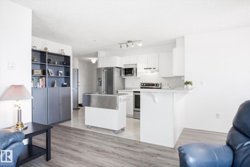 306 5116 49 Avenue, Leduc, AB - Indoor Photo Showing Kitchen