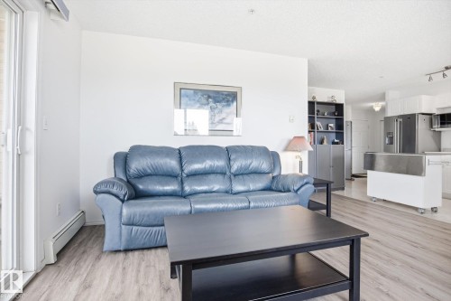 306 5116 49 Avenue, Leduc, AB - Indoor Photo Showing Living Room