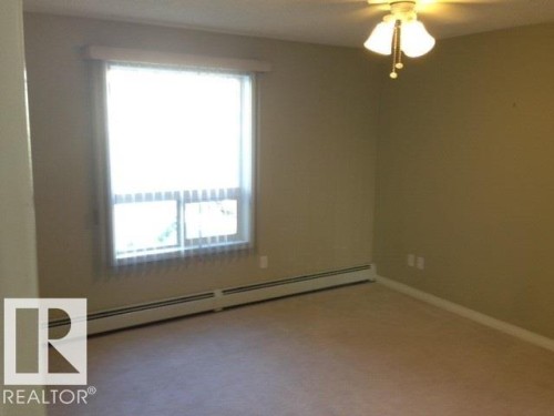 1118 330 Clareview Station Drive, Edmonton, AB - Indoor Photo Showing Other Room