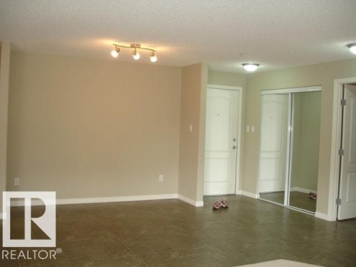 1118 330 Clareview Station Drive, Edmonton, AB - Indoor Photo Showing Other Room