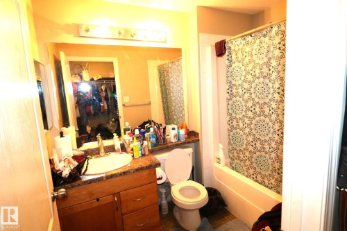 1204 330 Clareview Station Drive, Edmonton, AB - Indoor Photo Showing Bathroom