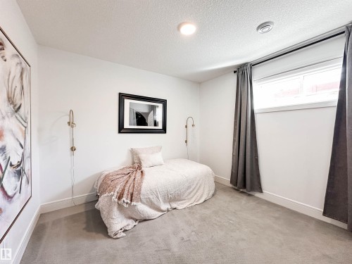 7 Jubilation Drive, St. Albert, AB - Indoor Photo Showing Bedroom