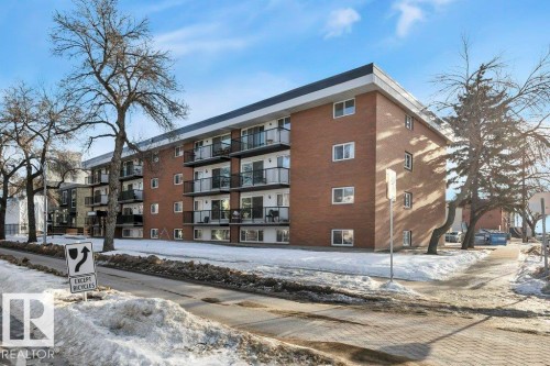 105 10149 83 Avenue, Edmonton, AB - Outdoor