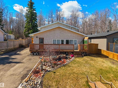 211 CRYSTAL SPRINGS Drive  Rural Wetaskiwin County, AB T0C 2V0