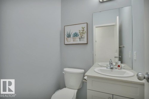 20936 95 Avenue, Edmonton, AB - Indoor Photo Showing Bathroom