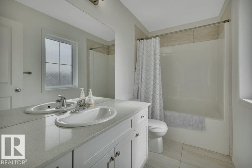 20936 95 Avenue, Edmonton, AB - Indoor Photo Showing Bathroom