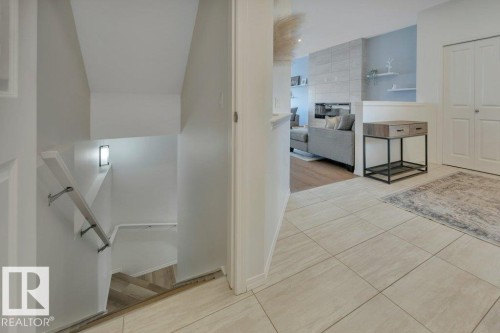 20936 95 Avenue, Edmonton, AB - Indoor Photo Showing Other Room