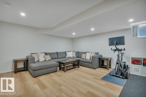 20936 95 Avenue, Edmonton, AB - Indoor Photo Showing Other Room