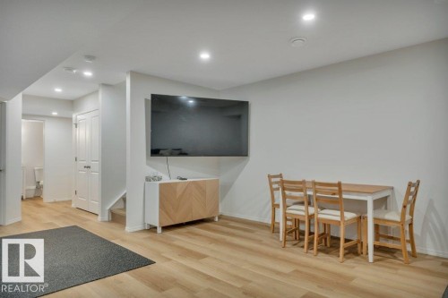 20936 95 Avenue, Edmonton, AB - Indoor