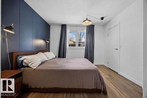 8816 25A Avenue, Edmonton, AB - Indoor Photo Showing Bedroom