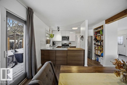 8816 25A Avenue, Edmonton, AB - Indoor Photo Showing Dining Room