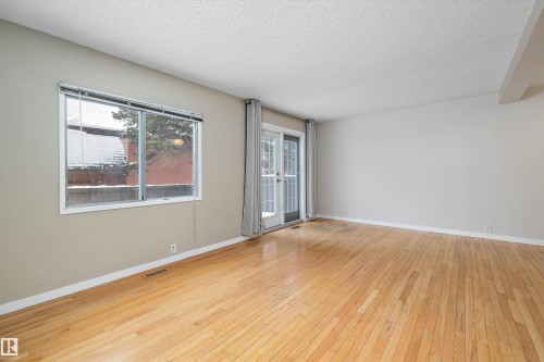 85 Forest Grove, St. Albert, AB - Indoor Photo Showing Other Room