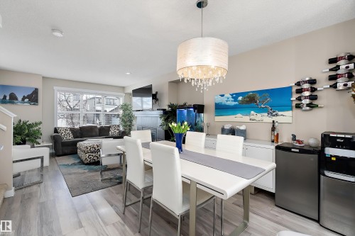 2914 18A Avenue, Edmonton, AB - Indoor Photo Showing Dining Room