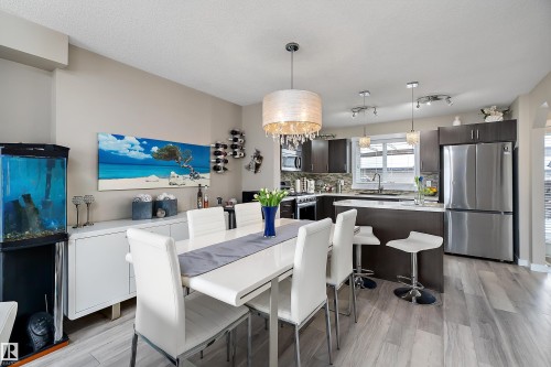 2914 18A Avenue, Edmonton, AB - Indoor Photo Showing Dining Room