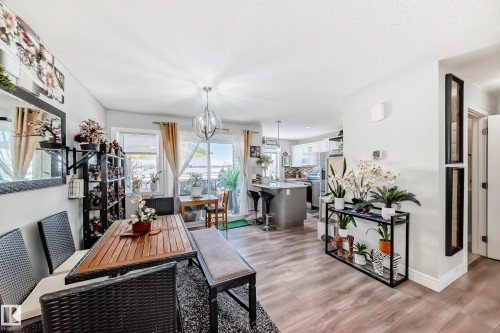 35 1391 Starling Drive, Edmonton, AB - Indoor