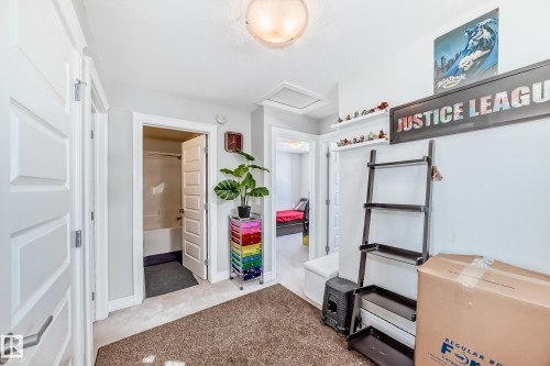 35 1391 Starling Drive, Edmonton, AB - Indoor Photo Showing Other Room