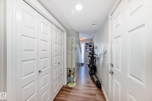 35 1391 Starling Drive, Edmonton, AB - Indoor Photo Showing Other Room