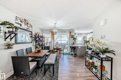 35 1391 Starling Drive, Edmonton, AB - Indoor Photo Showing Dining Room