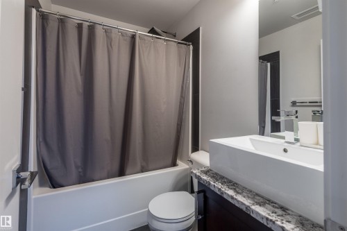 901 10238 103 Street, Edmonton, AB - Indoor Photo Showing Bathroom