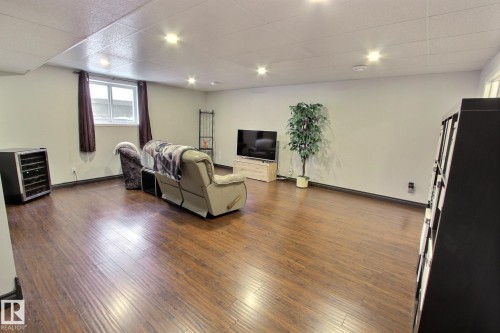 12 Belfry Fairway Crescent, Stony Plain, AB - Indoor