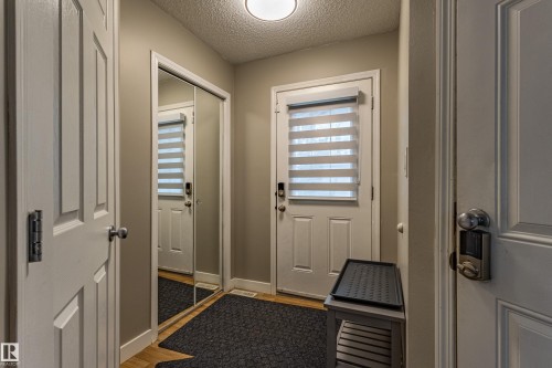 6220 1A Avenue Sw, Edmonton, AB - Indoor Photo Showing Other Room