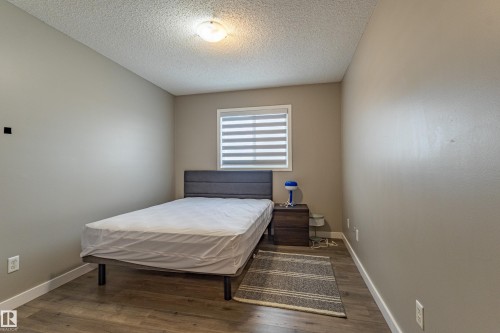 6220 1A Avenue Sw, Edmonton, AB - Indoor Photo Showing Bedroom