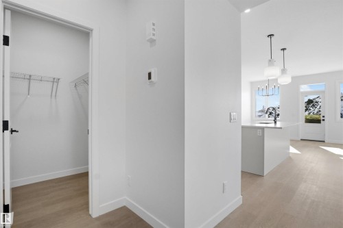 1126 Cristall Crescent, Edmonton, AB - Indoor