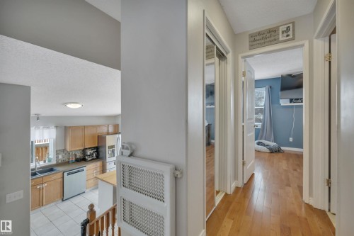 1003 49 Street, Edmonton, AB - Indoor