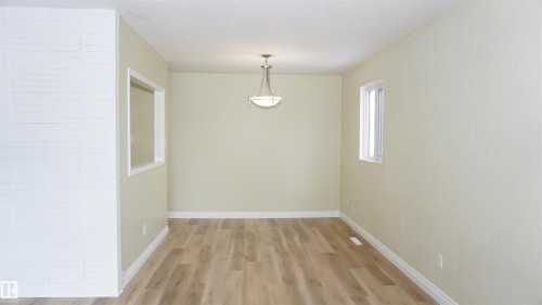 12924 135A Avenue, Edmonton, AB - Indoor Photo Showing Other Room