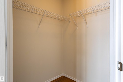 21326 61 Avenue, Edmonton, AB - Indoor With Storage