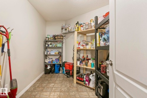 1123 9363 Simpson Drive, Edmonton, AB - Indoor