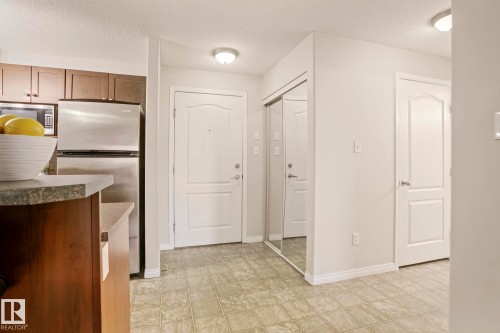 1123 9363 Simpson Drive, Edmonton, AB - Indoor
