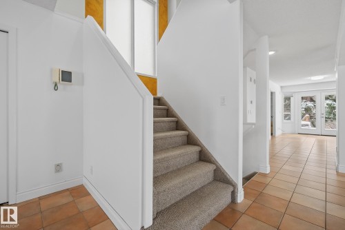 9115 77 Avenue, Edmonton, AB - Indoor Photo Showing Other Room