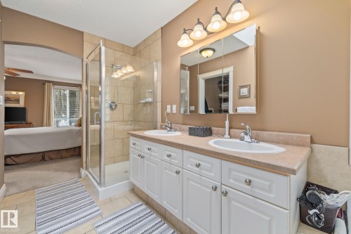 54 Harwood Drive, St. Albert, AB - Indoor Photo Showing Bathroom