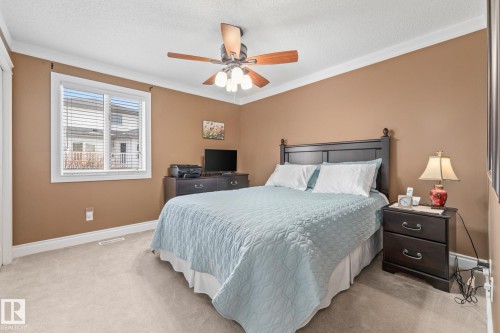 54 Harwood Drive, St. Albert, AB - Indoor Photo Showing Bedroom