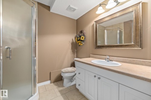 54 Harwood Drive, St. Albert, AB - Indoor Photo Showing Bathroom