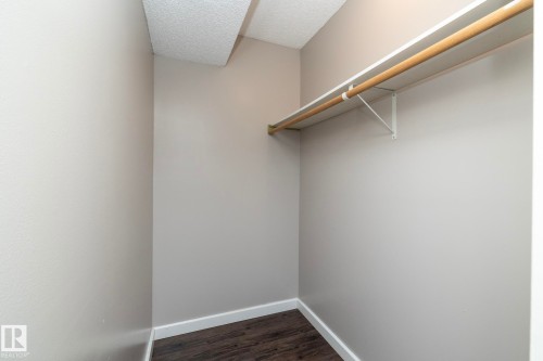 23 14620 26 Street, Edmonton, AB - Indoor With Storage