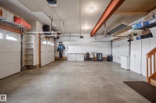 15712 135 Street, Edmonton, AB - Indoor Photo Showing Garage